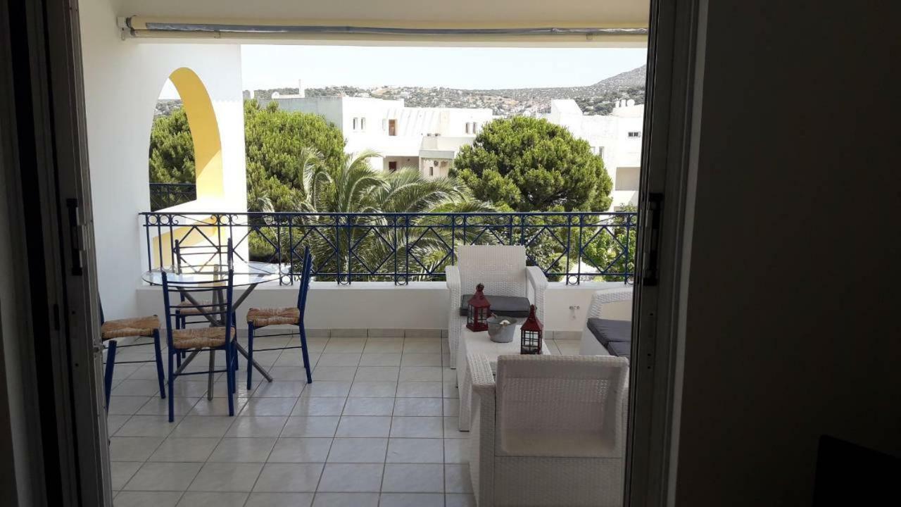 The Swan And The Gull, Porto Rafti Yacht Harbor Apartment Exterior photo
